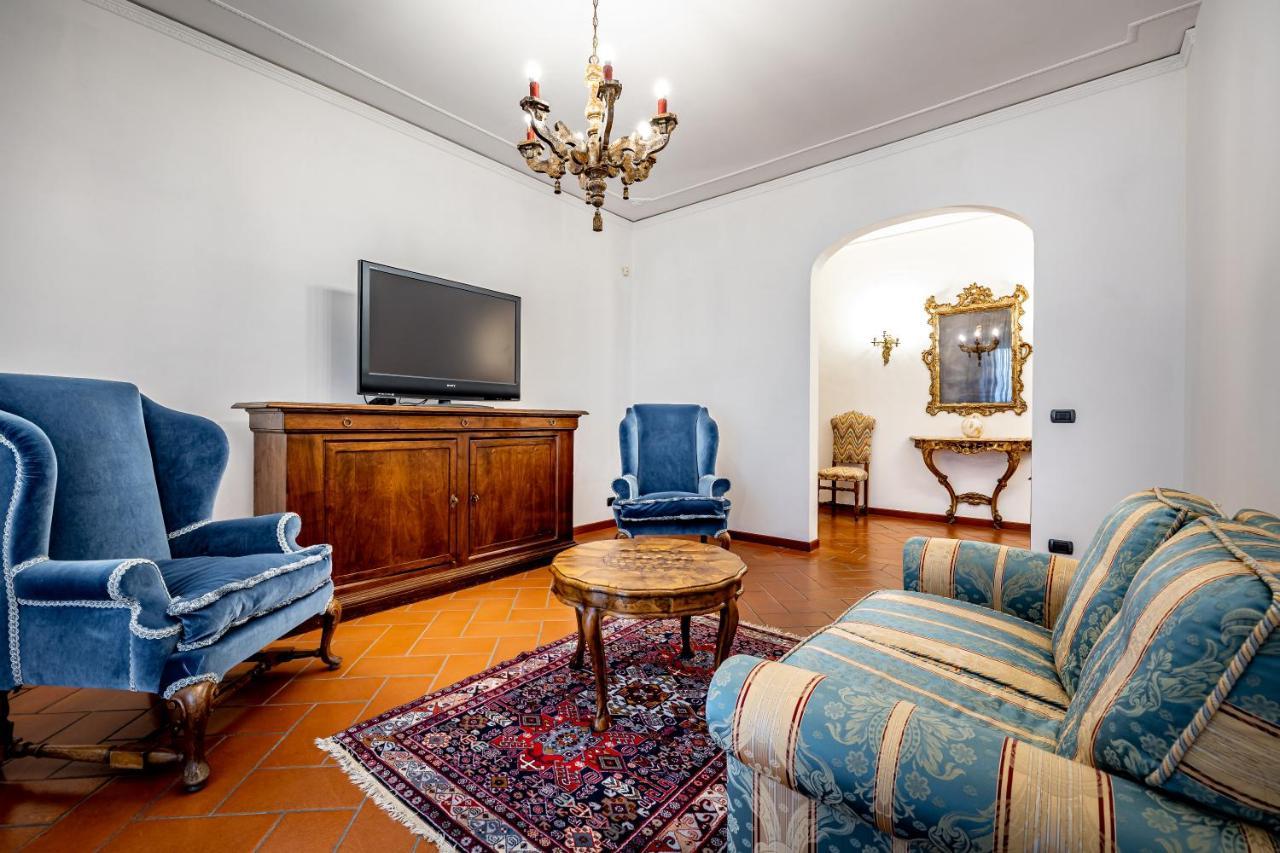 Yid Elegant Apt With Garage Флоренція Екстер'єр фото